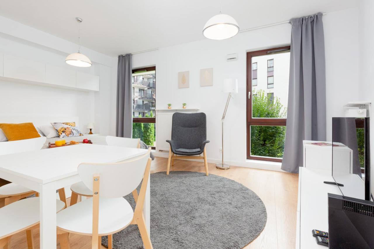 Butas Westfield Arkadia Burakowska By Renters *